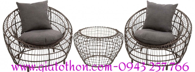 ban-ghe-nhua-may-gia-re (1)