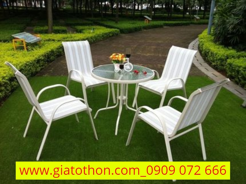 Bàn ghế sân vườn tại tphcm giá rẻ, bàn ghế nhựa mây, bàn ghế ngoài trời, giường tắm nắng